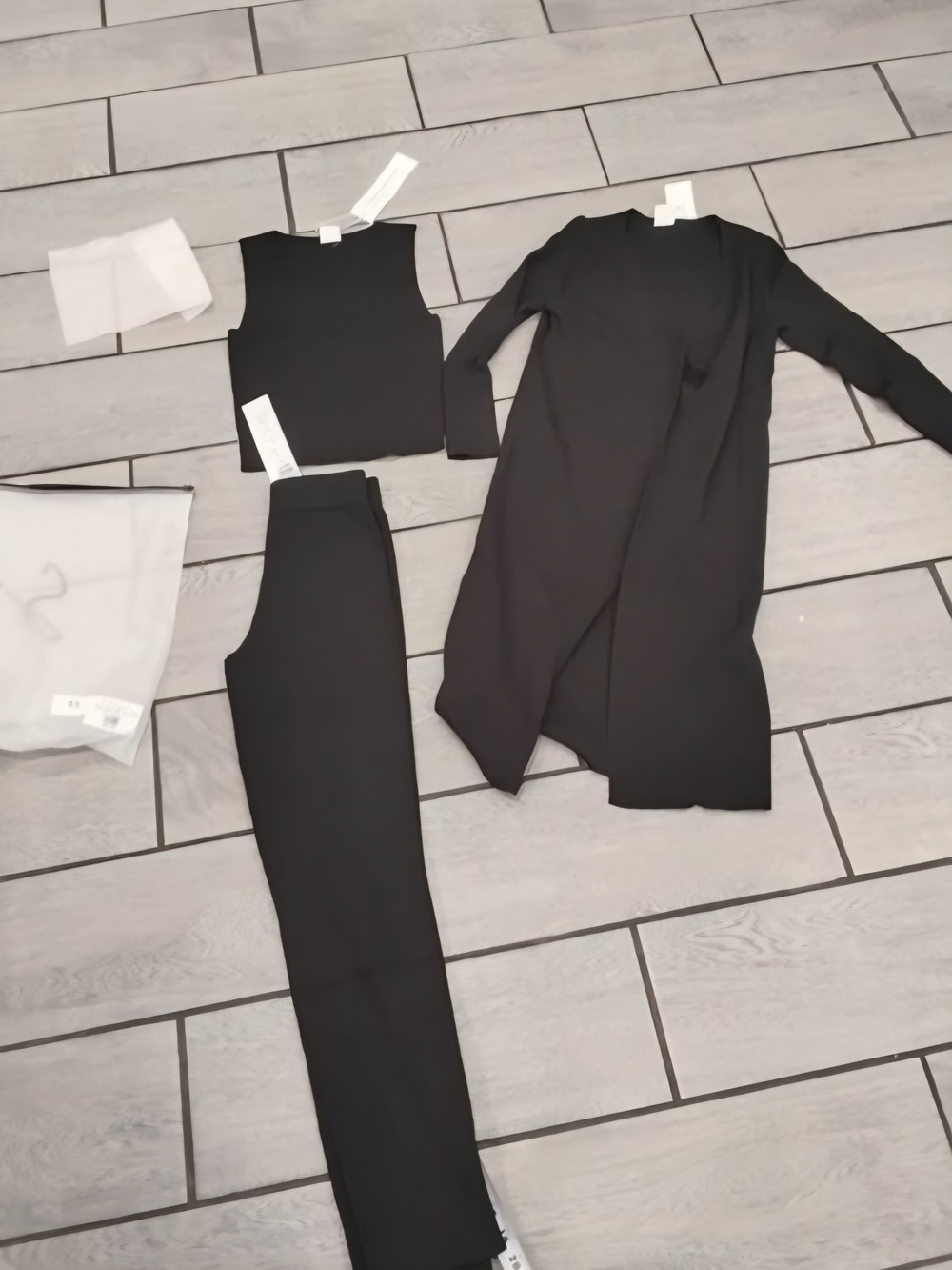 Silk and Salt 3 Piece Travel Set- Pants/Tank Top/ Long Cardigan Black Small - Picture 3 of 7